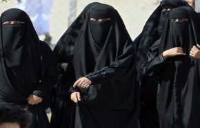 فتوى جديدة عن حجاب المرأة تثير الجدل في السعودية!!