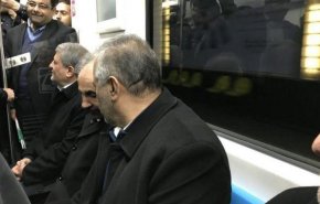 شهردار و رئيس شورای شهر تهران در راه مراسم باشكوه يوم الله ٢٢بهمن 