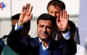 تركيا.. حزب مؤيد للأكراد يختار قيادة جديدة خلفا لـ