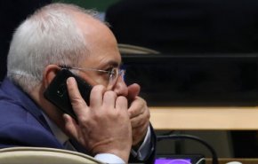 ظريف يصف محاولات اختراق هاتفه اثناء المفاوضات النووية
