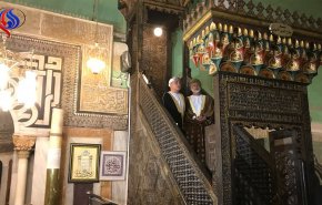 في حدث تاريخي.. وزير الخارجية العماني يدخل المسجد الاقصی
