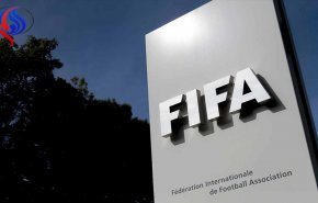 الفيفا يحذر الرياض وأبو ظبي من تسييس كرة القدم ضد الدوحة