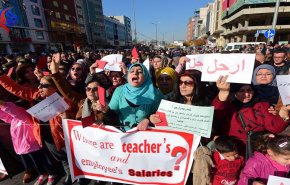 معلمو كردستان العراق: لاعودة للتدريس الا بعد صرف الرواتب!