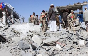 العدوان السعودي يستهدف رازح بأكثر من 75 صاروخا وقذيفة مدفعية