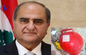 وزير بيئة لبنان يطلع على موقع القارورة المشعة