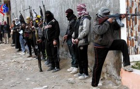 شاهد؛ المسلحون يواصلون خرق الهدنة ومنع خروج المدنيين من الغوطة الشرقية