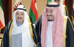 امير الكويت يبعث برسالة إلى الملك السعودي