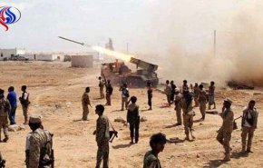 حملات توپخانه ای نیروهای یمنی به مواضع مزدوران سعودی