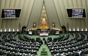 البرلمان يقر مشروع ميزانية العام الايراني القادم بصورة نهائية