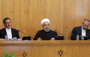 روحاني: لا ينبغي القلق من صواريخنا واسلحتنا الدفاعية