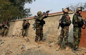 کشته شدن ۱۸ نظامی افغان در درگیری با طالبان
