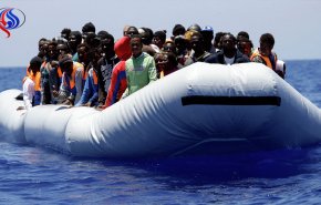 إنقاذ 335 مهاجرا غير شرعي قبالة السواحل الليبية