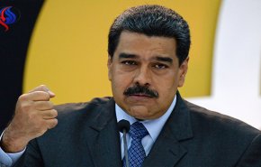 مادورو يشجع الفنزويليين على تربية الدواجن في المنازل
