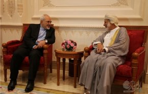 تماس تلفنی بن علوی با ظریف/وزیر خارجه عمان جویای حال همتای ایرانی شد