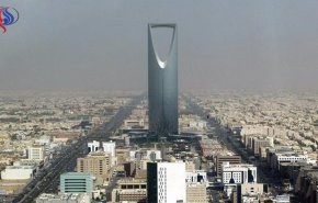 الآلاف يتدفقون على مزاد لبيع ممتلكات ملياردير سعودي!