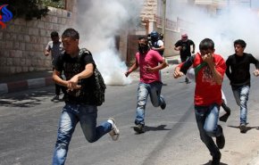 قوات الاحتلال تعتدي على طلبة المدارس جنوب نابلس
