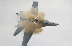پدافند هوایی یمن جنگنده F15  ائتلاف عربستان را هدف قرار داد