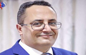استقالة وزير يمني تحدث عن خضوع هادي للإقامة الجبرية