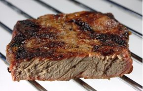 دراسة: طبخ اللحوم وشويها في حرارة عالية يسبب ارتفاع ضغط الدم