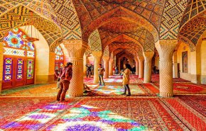 مسجد نصير الملك في شيراز من أجمل مساجد ايران+صور