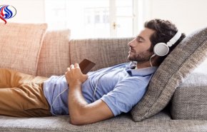 الاستماع إلى لغة أجنبية أثناء النوم يساعدك على تعلمها
