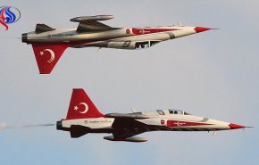 اعتقال 20 شخصا في قيادة القوات الجوية التركية
