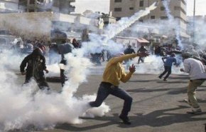 مواجهات عنيفة بين شبّان فلسطينيين وقوات الاحتلال في نابلس