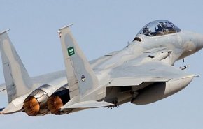 5 حمله هوایی آل سعود به لحج/ اعتراف سعودی ها به هلاکت 4 سرباز این رژیم