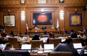 آغاز جلسه غیررسمی بررسی دومین استعفای شهردار تهران