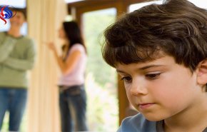 جدل الوالدين يؤثر على عقول أطفالهم