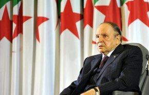 الجزائر.. بوتفليقة يجري تعديلا وزاريا يشمل 4 وزراء