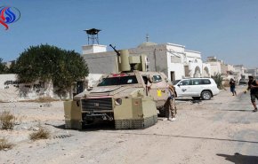 مسلحون يختطفون مسؤولا ليبيا من أمام منزله