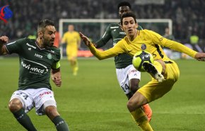 سان جرمان ينجو من خسارة ويفرط بفرصة حسم اللقب