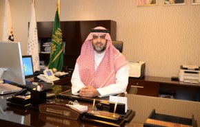 وزير التعليم السعودي يتلقي هجوما حادا بسبب أخطاء بـ