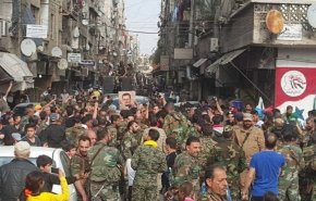 حشود عسكرية جنوب دمشق.. و