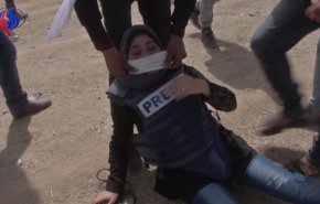 شاهد فيديو إصابة مراسلة قناة العالم بالاختناق في غزة