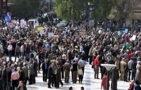 تظاهرات هزاران نفر در آتن علیه اقدام نظامی در سوریه