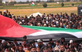 «راهپیمایی بازگشت» در غزه برای چهارمین هفته متوالی با عنوان «جمعه شهدا و اسرا»/ 4 شهید و 126 زخمی در یورش صهیونیست ها به فلسطینیان + تصاویر