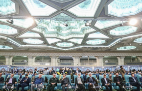 شاهد؛ الدورة الـ35 للمسابقات القرآنية الدولية في طهران وتكريم الفائزين