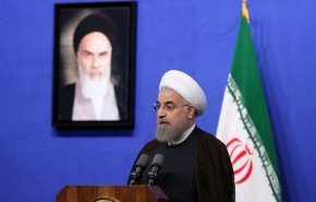 روحانی: مردم مطمئن به تامین نیازهای ارزی خود توسط دولت باشند