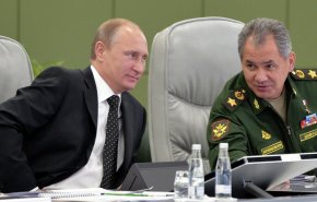 بوتين يبحث مع شويغو وغيراسيموف الوضع في سوريا