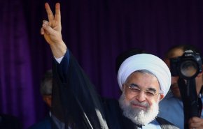 روحاني في تبريز: شعبنا سيحبط كل المؤامرات ضده