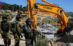 ’إسرائيل’ تهدم منزل الشهيد صالح البرغوثي برام الله

