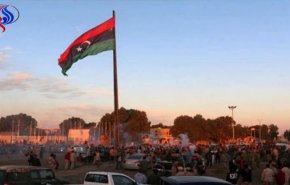 تفجير انتحاري يستهدف مقر المفوضية العليا للانتخابات في العاصمة الليبية