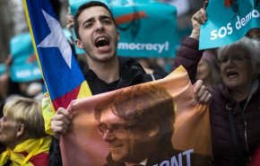 انصار بوتشيمون يرفضون اجراء انتخابات جديدة في كاتالونيا