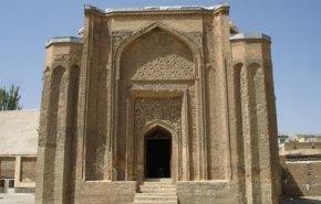 قبة العلويين في همدان من روائع الفن المعماري في ايران