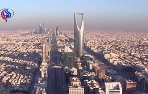 شهود من رويترز: سماع دوي أربعة انفجارات في الرياض