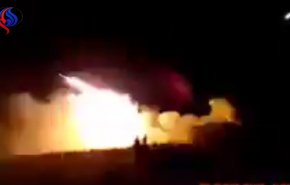 شاهد لحظة اطلاق رشقة صاروخية نحو مواقع عسكرية للاحتلال بالجولان
