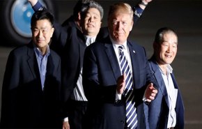سه آمریکایی بازداشت‌شده در کره شمالی، با استقبال ترامپ وارد واشنگتن شدند