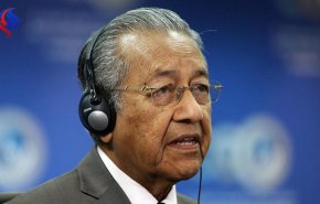 الشرطة الماليزية تداهم منازل أسرة رئيس الوزراء السابق